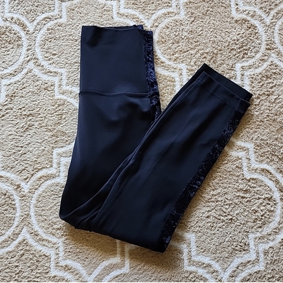 lululemon athletica Pants - COPY - EUC - Lululemon Super HR Crop *Crushed Velvet Size 6 in Black.